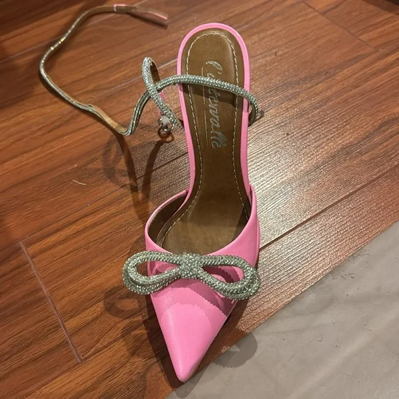 Pink heels - Picture 2 of 5